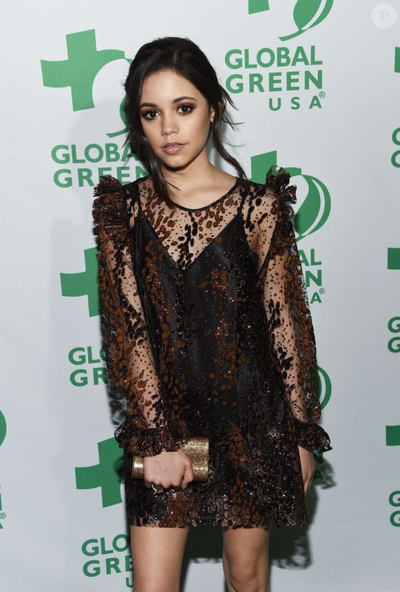 2017: aos 15 anos, Jenna Ortega já mostrava que o EMO era possivelmente seu estilo favorito