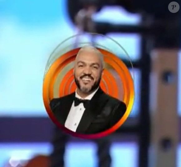 Belo rouba a cena ao aparecer feito um participante no 'BBB 25'