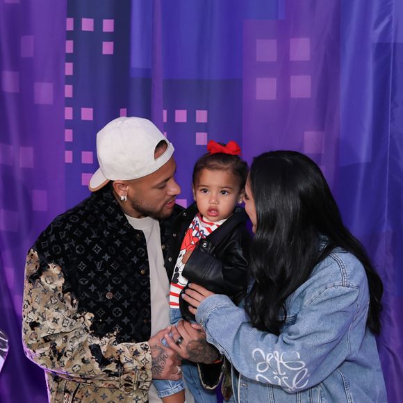 Neymar e Bruna Biancardi gastaram R$ 4 milhões na festa de 2 anos de Mavie, segundo o Portal Leo Dias
