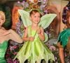 Vicky, filha de Roberto Justus e Ana Paula Siebert, apareceu vestida de Sininho na festa