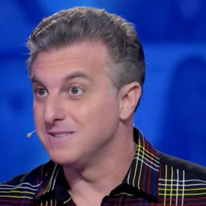 Luciano Huck procurou por Daniel Vorcaro sugerindo parceria envolvendo o Familhão: 'Quem está tocando é um cara que chama Rafael Motta. Era sócio da Dasa. Saiu há pouco. Ontem, por acaso conversando, ele falou do seu nome e do seu movimento na área de saúde. Acho que vale uma conversa. Se puder, conecto vocês dois'