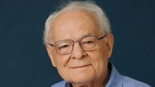Othon Bastos, 93 anos, mais de 7 décadas de carreira e 80 trabalhos na TV: 'Encaro a vida com o maior desejo de continuar vivendo. A maior alegria que você pode ter é viver. A vida é um prêmio, é gratidão e é amor. A vitalidade que eu tenho é a mesma que eu sempre tive'