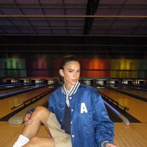 Bruna Marquezine também adora limpeza de pele e faz o procedimento de 15 em 15 dias