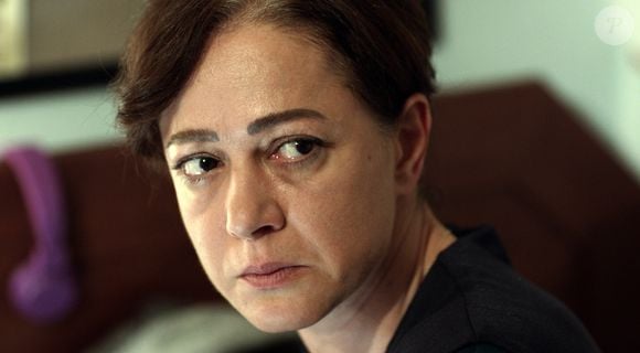 A Hatice, Ceyda diz que o melhor é procurar por Sarp/Alp para achar Sirin na novela 'Força de Mulher', no capítulo de segunda-feira 23 de dezembro de 2024