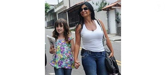 Lethicia Bachim tinha 10 anos quando participou do ‘Troca de Família’ com Gretchen