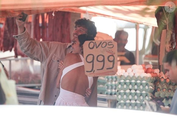 Shawn Mendesconvocou Bruna Marquezine para uma foto divertida