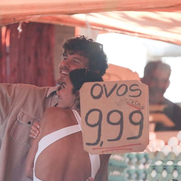 Shawn Mendesconvocou Bruna Marquezine para uma foto divertida