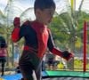 Léo é filho de Marília Mendonça e Murilo Huff. Ele está com 05 anos.