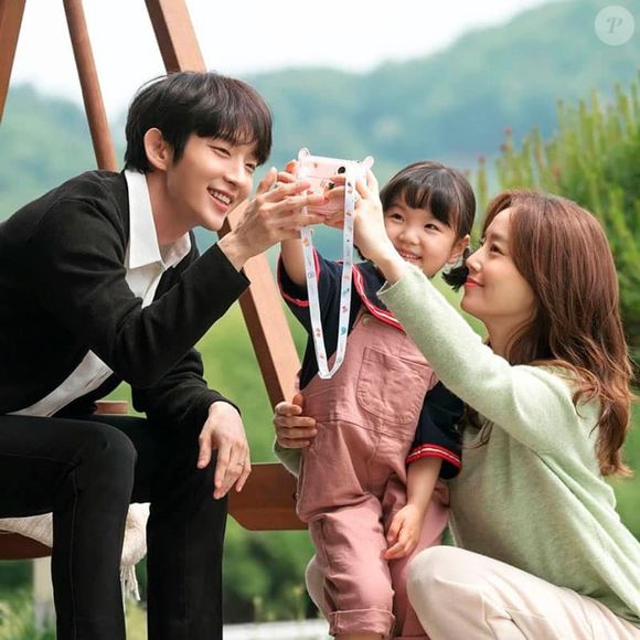 'Flower of Evil': uma detetive descobre que o marido perfeito esconde uma identidade sombria e precisa decidir entre o amor e a verdade