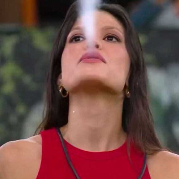 'BBB 25': Nesta quinta-feira (16), Vitória Strada falou a respeito do vício em cigarro eletrônico.