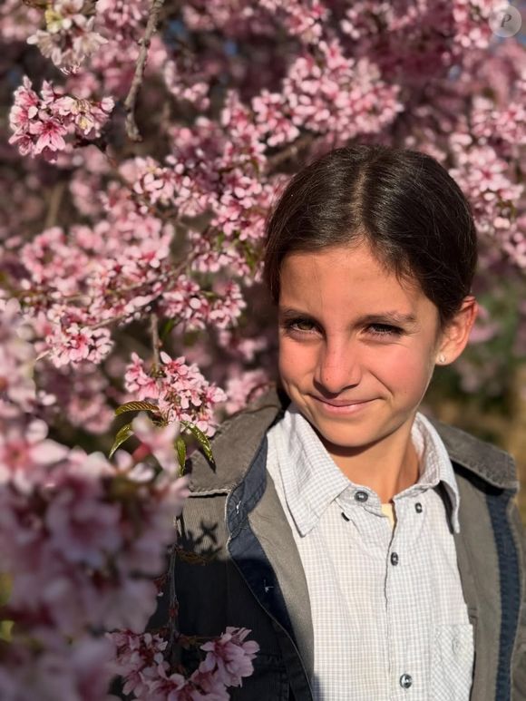 Nos comentários, a beleza natural da neta de Ana Maria Braga roubou a cena e garantiu elogios