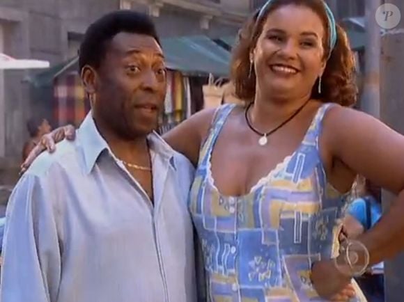 O rei Pelé fez uma participação na novela 'O Clone', ao lado de Solange Couto, em 2001