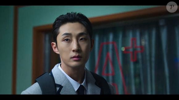 Atitude indica que Baek-jin pudesse ter crescido no orfanato, já que a mulher o conhecia