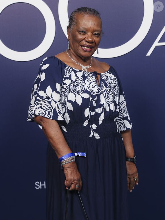 Neusa Borges passou a trabalhar em um brechó em Salvador. Atriz busca com frequência oportunidade em novelas da Globo.