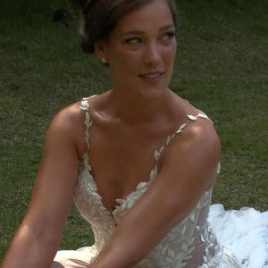 Adriana Birolli está oficialmente casada!