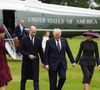 Acompanhado da esposa, Melania Trump, o político foi recebido nos jardins do Castelo de Windsor por Kate e o príncipe William.