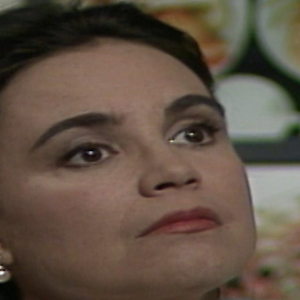 Raquel (Regina Duarte) arrumou emprego para Bartolomeu (Claudio Correa e Castro) na Paladar em 'Vale Tudo' se 1988