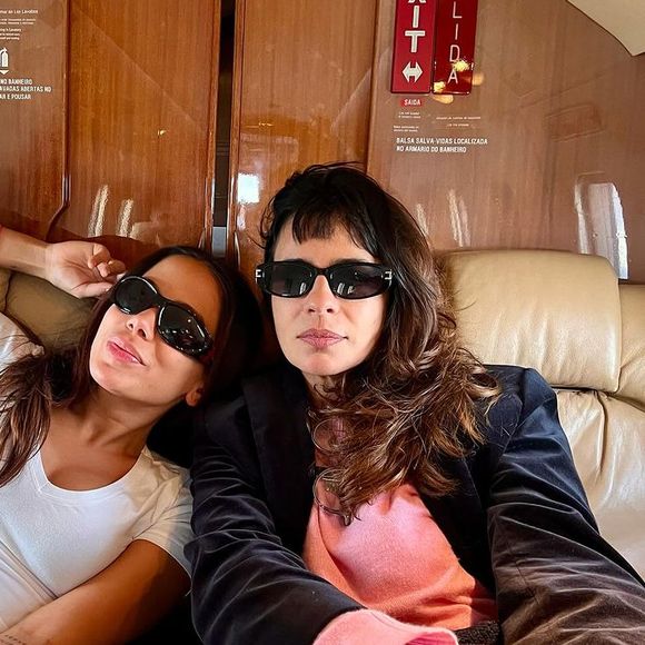 Amiga de Anitta, Maria Ribeiro tem prefácio do livro assinado pela cantora