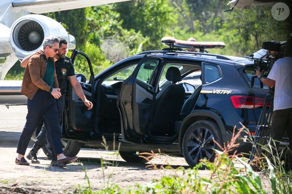 Fim da novela 'Vale Tudo' tem prisão de Marco Aurélio (Alexandre Nero) pela polícia em tentativa de fuga com Leila (Carolina Dieckmmann)