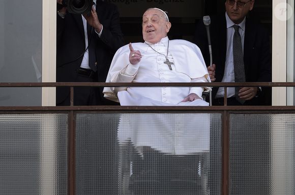 Papa Francisco: informações sobre internação foram contadas pelo médico Sergio Alfieri, em entrevista ao jornal italiano Corriere Della Serra