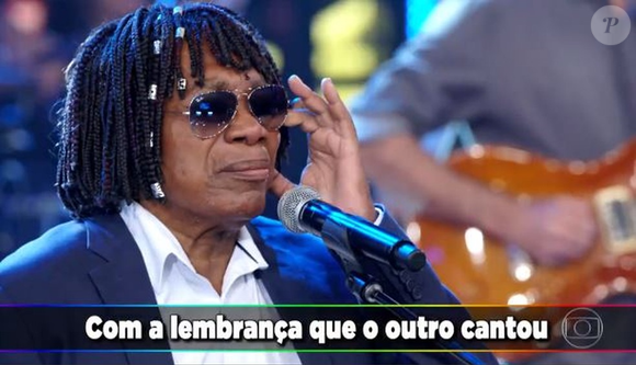 Milton Nascimento foi alvo de boatos sobre AIDS em 1997, mas exames confirmaram diabetes e anorexia. Hoje, enfrenta demência por corpos de Lewy