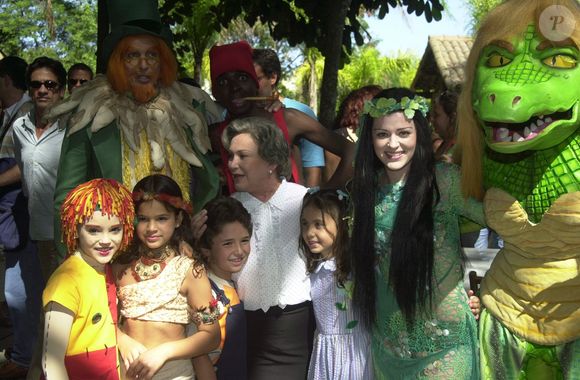 Isabelle Drummond relatou que ela e Bruna Marquezine ficaram amigas de Shakira ao gravarem o 'Sítio do Picapau Amarelo' em 2004 na Amazônia: 'Ela é uma macaca'
