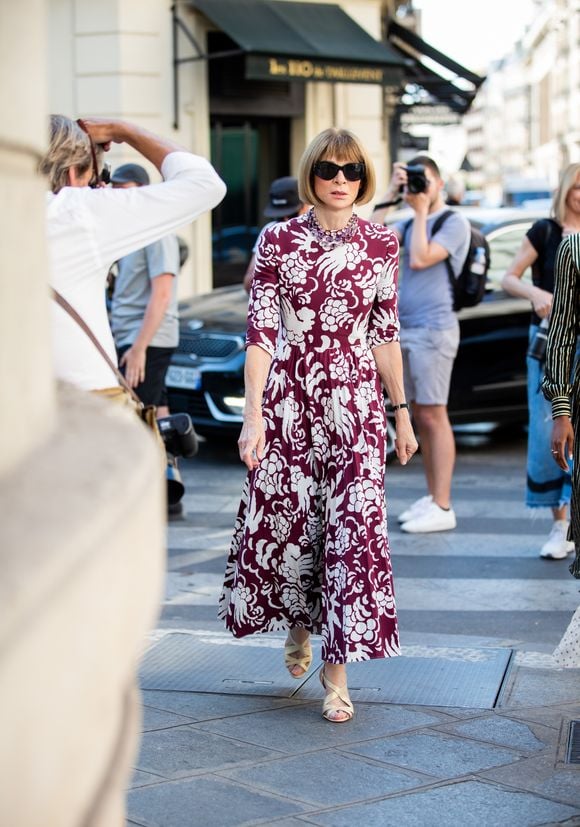 Anna Wintour soube transformar críticas em estratégia ao abraçar a conexão com o filme e fortalecer sua imagem pública