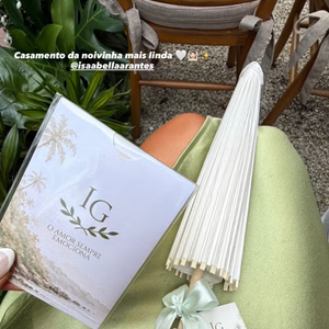 O convite do casamento de Gabriel Medina e Isabella Arantes apostou em tons de verde-oliva, monograma 'IG' e uma identidade visual inspirada na natureza