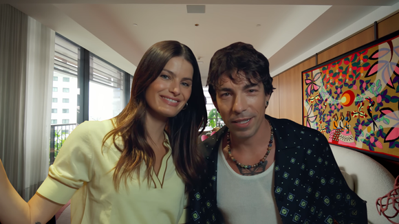 140 m², Feng Shui e cadeira de flor: Isabelli Fontana e Di Ferrero mudam para apartamento de luxo na Zona Central de SP, após 12 anos em mansão suspensa de 500 m²; entenda os motivos