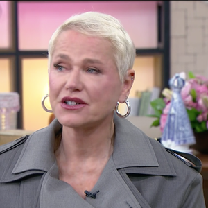 Por fim, Xuxa ressaltou que, apesar das críticas, continuará mostrando sua virilha e talento nos palcos