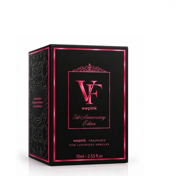 O VF 5th Anniversary Edition segue o caminho olfativo Floramber Baunilha e apresenta a baunilha como grande protagonista de sua composição