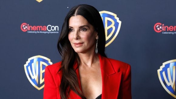 Sandra Bullock, hoje aos 61 anos: 'Não me privo de comer ou de me divertir. Sempre fui saudável, e isso não significa que sempre fui esquelética'