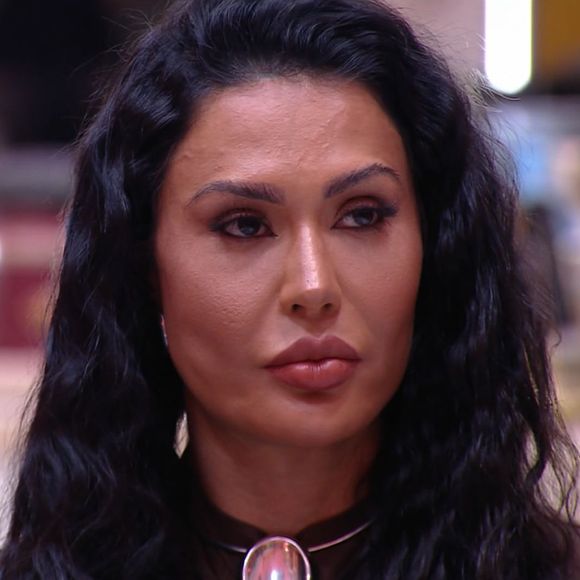 O Líder Guilherme indicou Gracyanne Barbosa ao Paredão