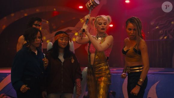 A Warner Bros. alterou o nome do longa para 'Arlequina em: Aves de Rapina' numa tentativa de salvar a performance do filme nas bilheteiras.