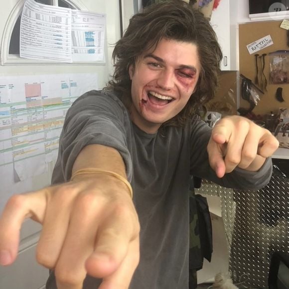 Adeus em clima de Réveillon: fãs que derem play no horário exato só se despedem de Hawkins e do Mundo Invertido após a meia-noite