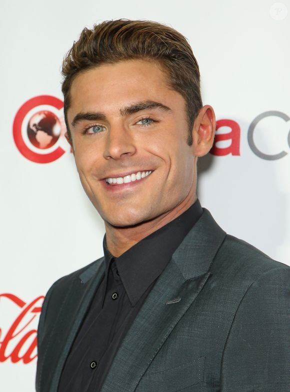 2016: Zac Efron, apesar das mudanças, ainda era considerado um galã e tanto
