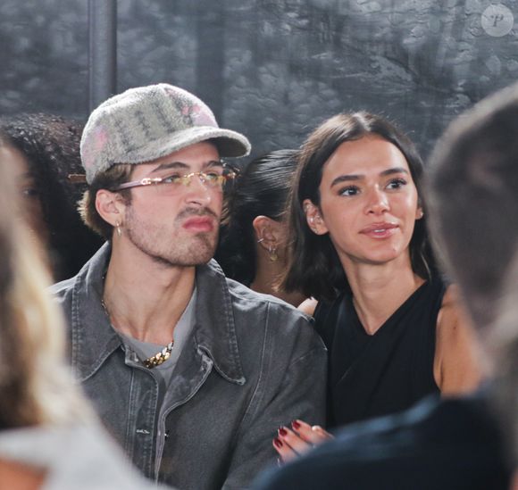 Ah, e por falar em Shawn Mendes, o perfil ainda revelou que o cantor teria revivido affair e trocado beijos com Bruna Marquezine em um after do Lollapalooza, promovido por João Guilherme Silva, o filho do Faustão.