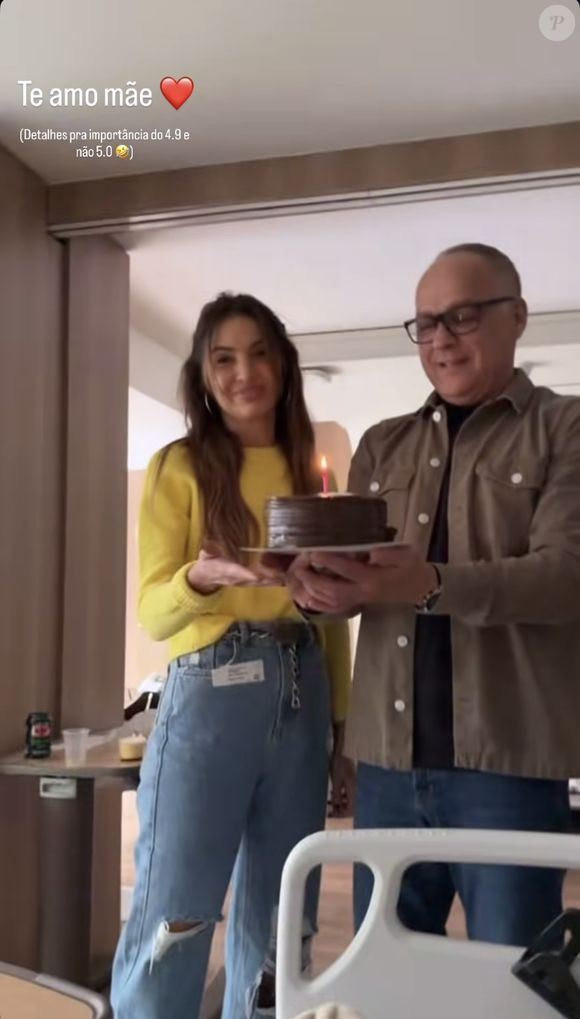 Amauri Soares passou o último domingo (19) no hospital com o filho, Felipe, e a ex-mulher, Patrícia Poeta