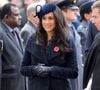 Ao apostar no azul, Meghan Markle transmite segurança e controle