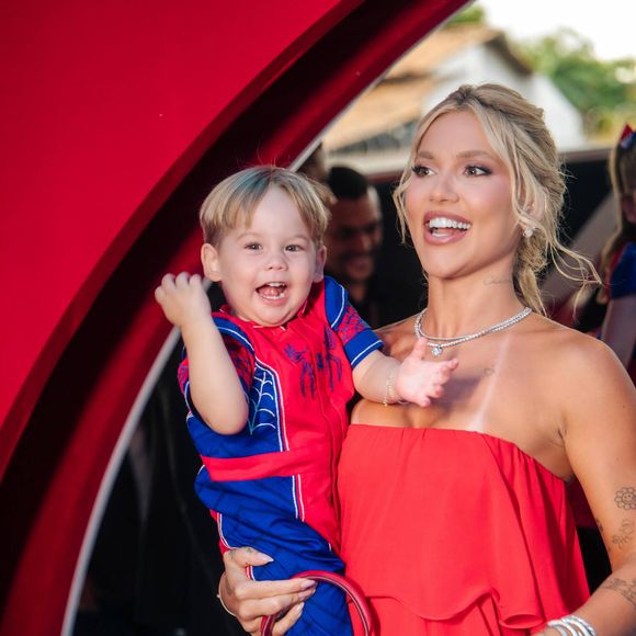 Virginia Fonseca mostrou nas redes sociais os bastidores da preparação da festa de 2 anos de José Leonardo, que contou com uma produção grandiosa