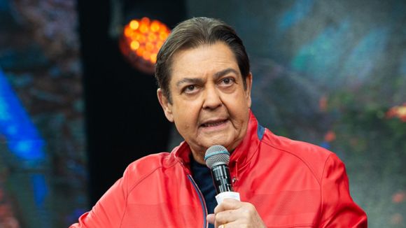 Faustão teve prioridade no transplante? Após polêmicas, Ministro da Saúde revela verdade sobre estado do apresentador: 'Estava na fila de urgência'