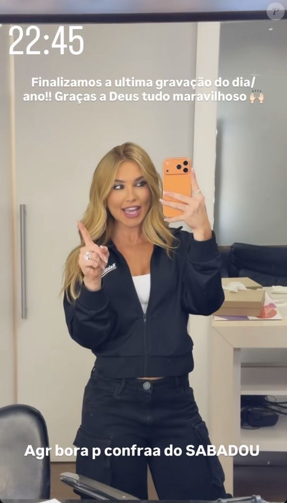 Às 22h45, Virgínia Fonseca ainda estava no camarim do SBT, de onde partiu para a festa