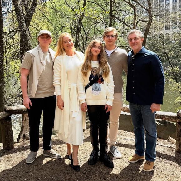 Angélica e Luciano Huck são pais de Joaquim, Benício e Eva