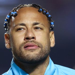 Atualmente defendendo o Santos pelo Brasileirão 2025, Neymar é um dos nomes mais desejados para 'A Fazenda'