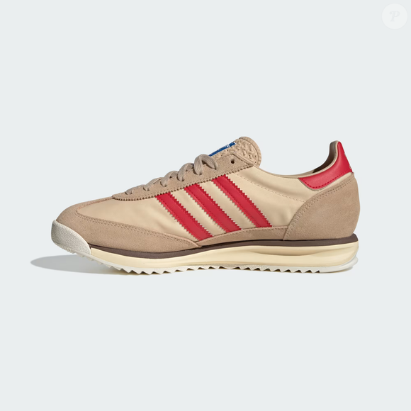 Segundo a própria Adidas, o SL 72 RS foi criado para atletas que queriam ganhar segundos nas corridas, mas acabou se transformando em uma peça curinga para o dia a dia