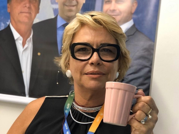 Em respeito aos filhos, Jair Bolsonaro nunca impediu Rogéria de usar o sobrenome, situação que incomoda Michelle