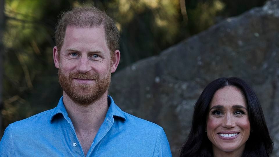 Harry e Meghan Markle matriculam filhos em escola que custa R$ 360 mil por ano