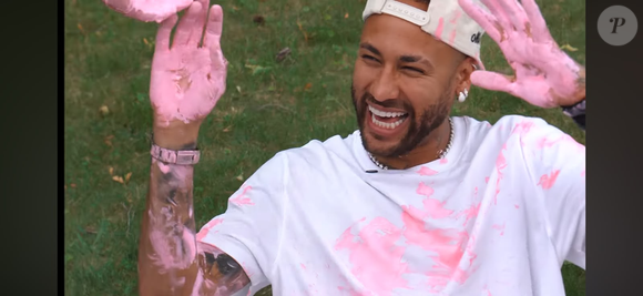 Neymar e Bruna Biancardi revelaram nova gravidez em vídeo emocionante com Mavie, Mel e Davi Lucca. O craque será pai de cinco filhos