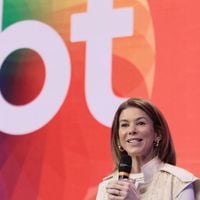 'Sem partido, sem lado': a carta aberta da CEO do SBT, Daniela Beyruti, após duras críticas por presença de Lula em evento na emissora