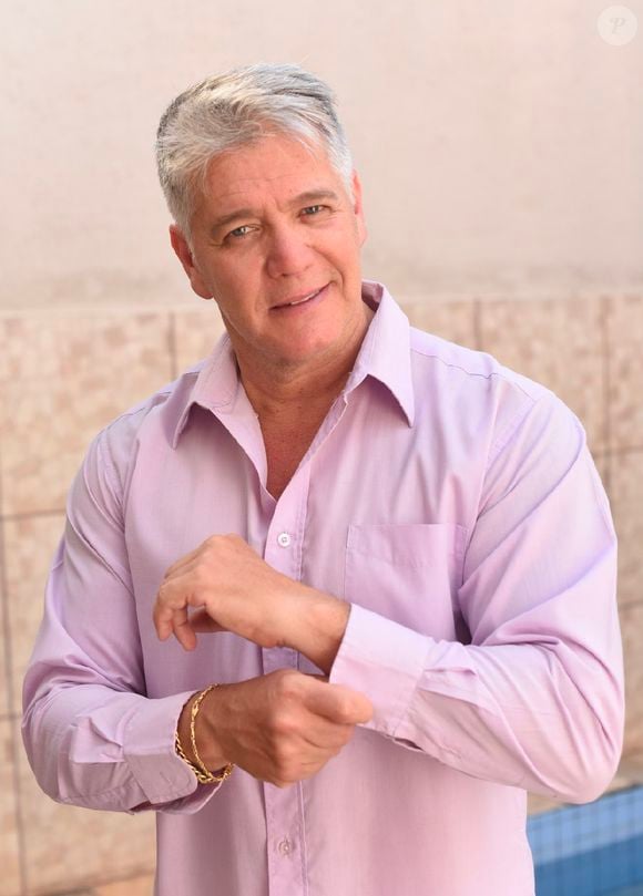 David Cardoso Jr. era parte do elenco de ‘A Praça é Nossa’, mas não deve retornar ao humorístico após as declarações